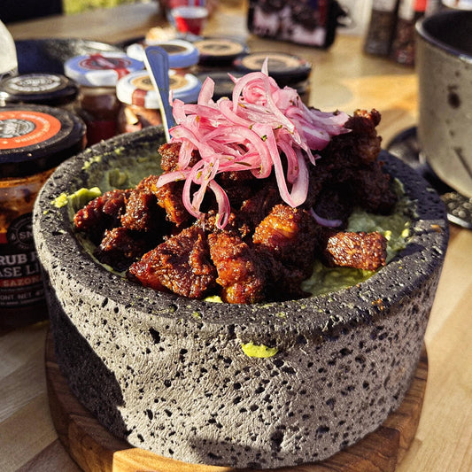 Rib eye cracklings in guacamole